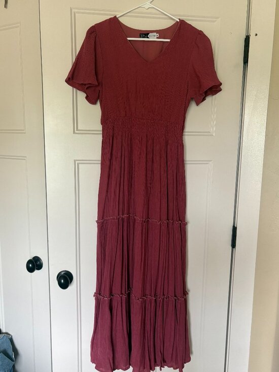 Piper and Scoot Dresses & Skirts - Piper & Scoot Dusty Rose Maxi Dress Medium | Flutter Sleeve Tiered Smocked Dress